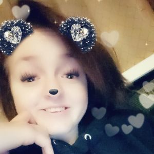 Meet your Posher, Ella